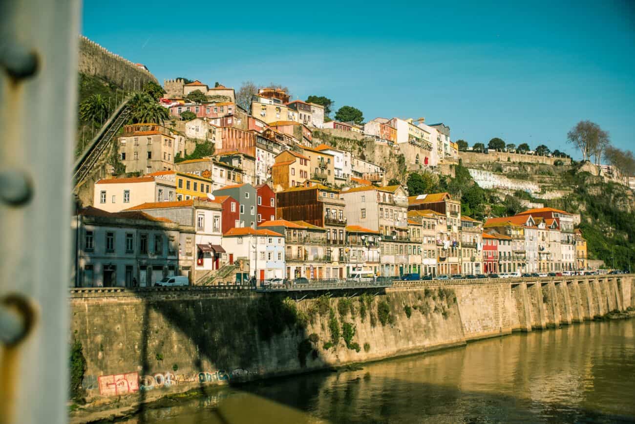 Häuserfront Altstadt Porto